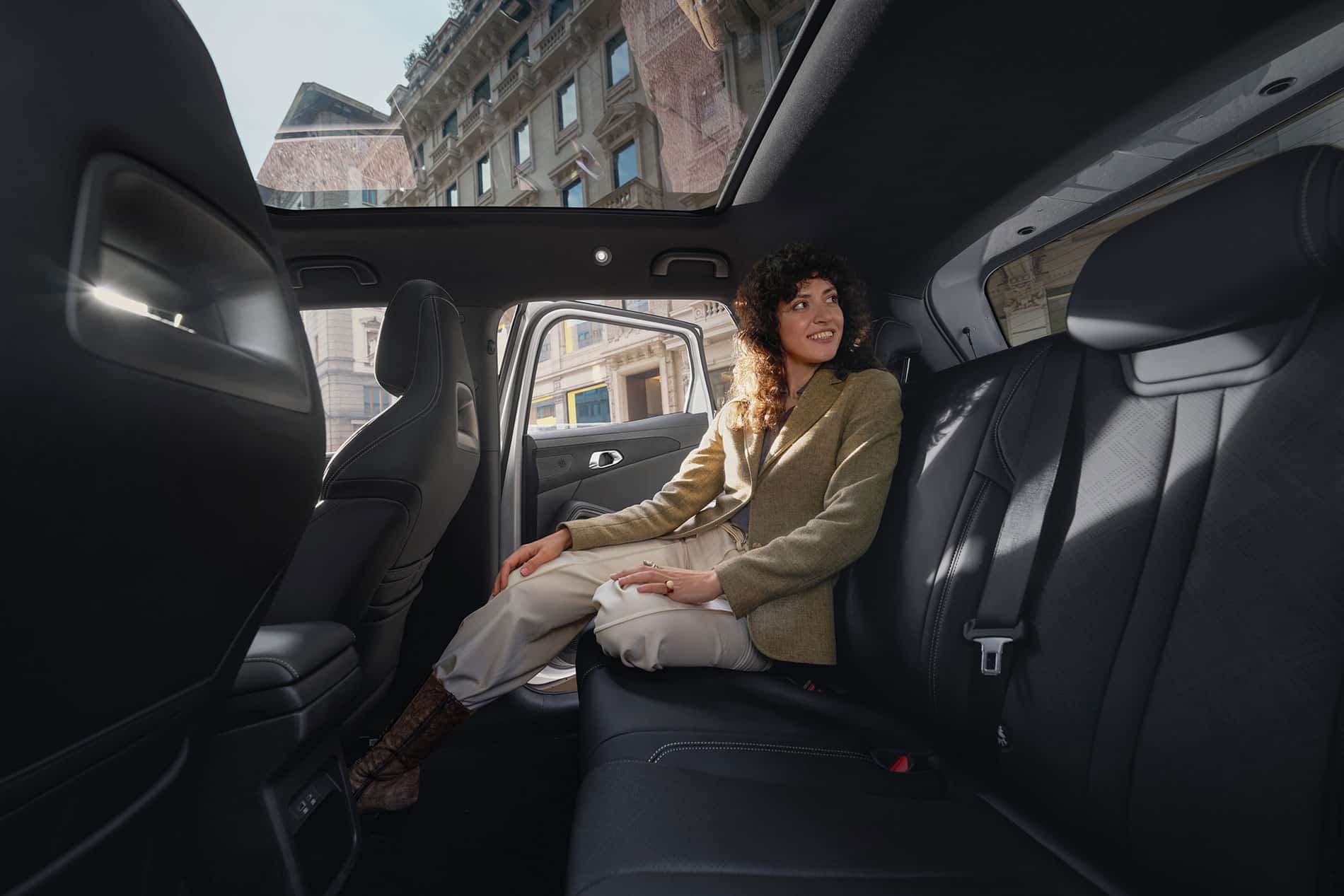 Atto 2 rear seats