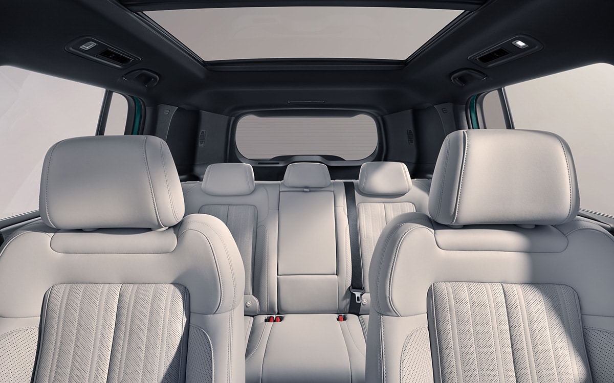 The luxury interior of the BYD Ti 7