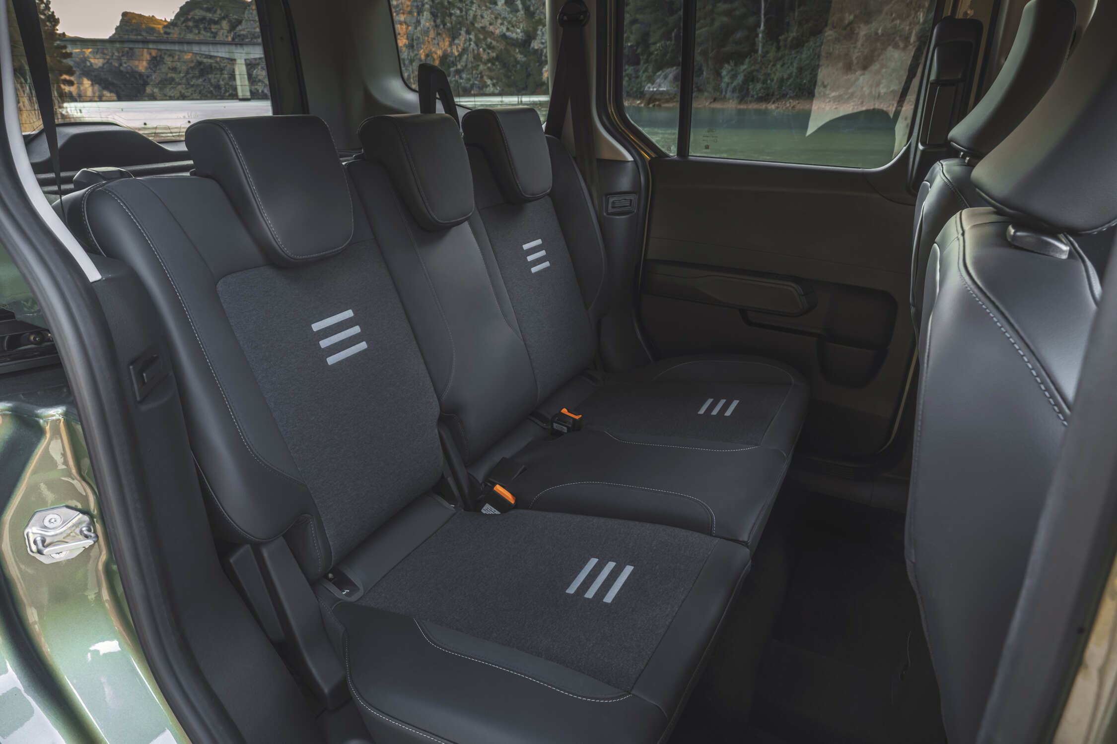 All-New Ford Tourneo Courier comfort