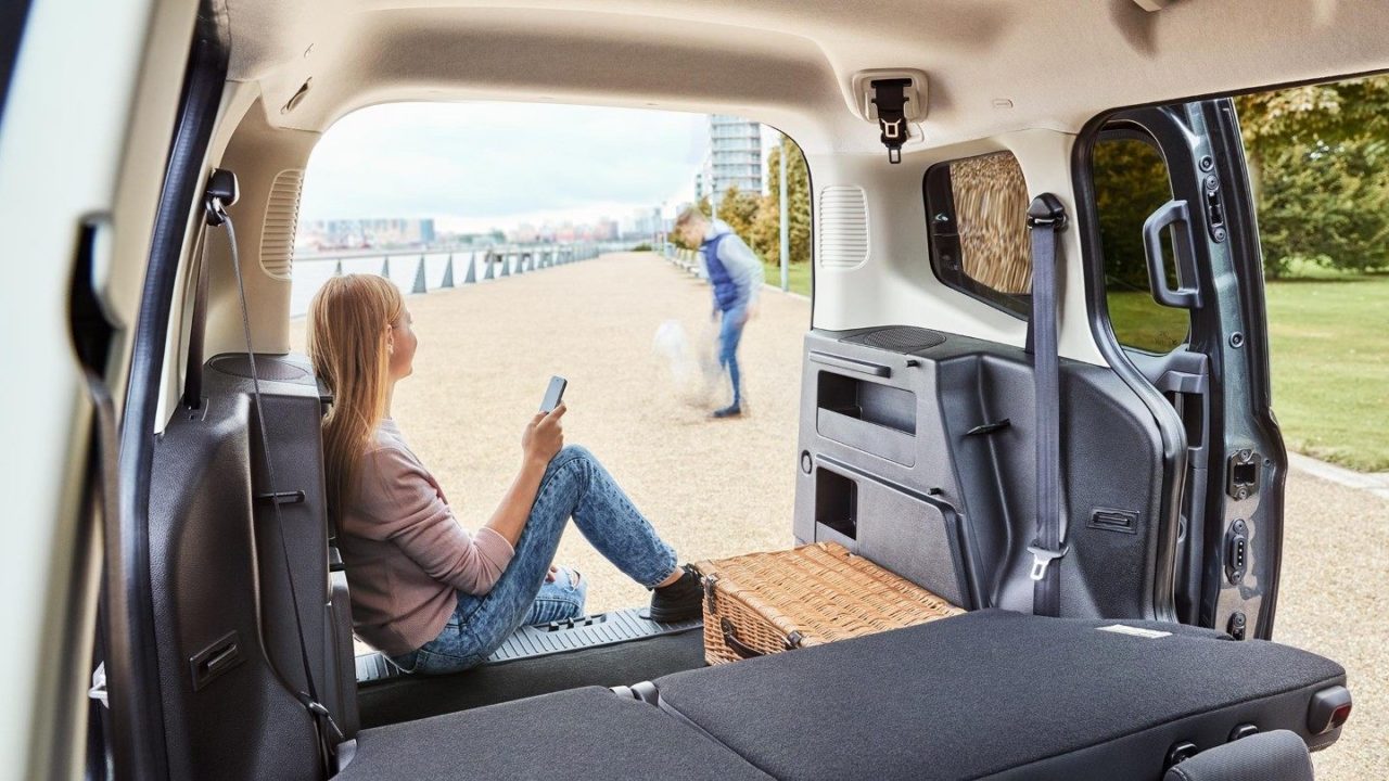 Ford Transit Courier 2018