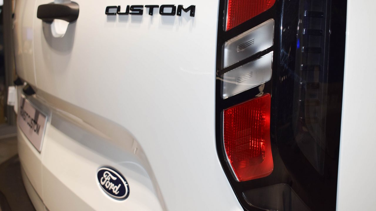 All-New Ford Transit Custom in Busseys Fordstore badge