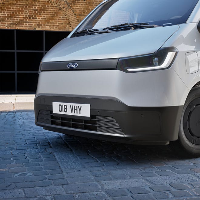 Front and rear parking aid