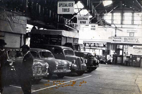 Busseys Palace Street 1940s