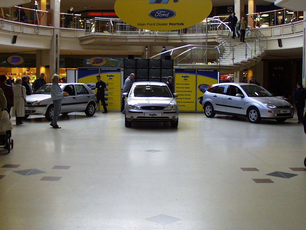 busseys castle mall 2001