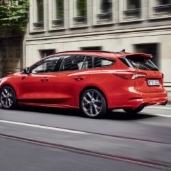 Focus ST Estate Side View