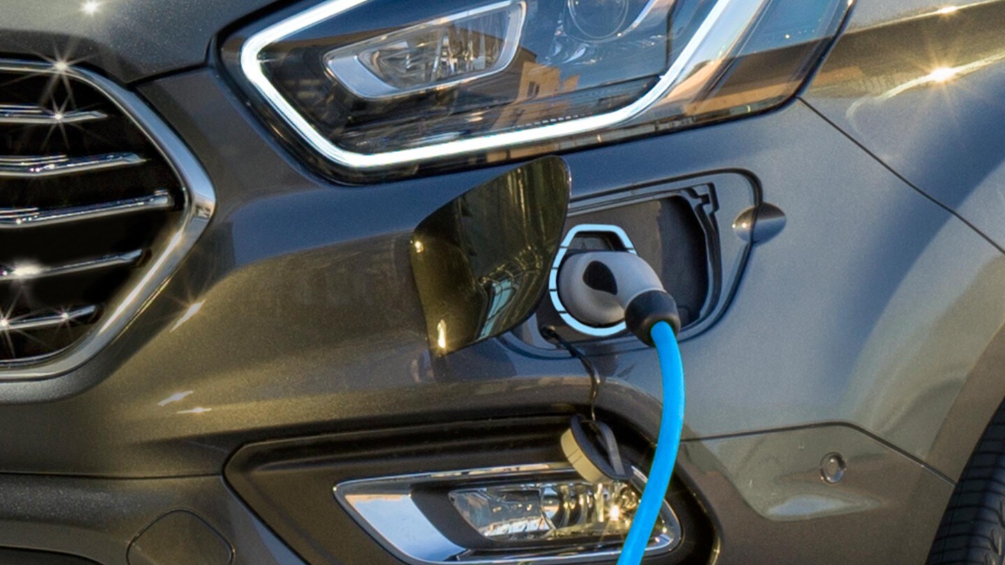 Tourneo charging